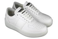 Luna Sneaker – White