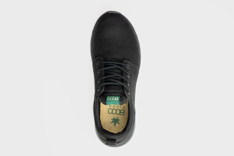 8000Kicks Explorer V2 - Full Black | VEGA-LIFE