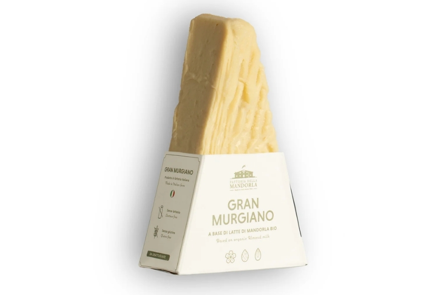 Casa del Fermentino Gran Murgiano - Gerijpte raspkaas op amandelbasis